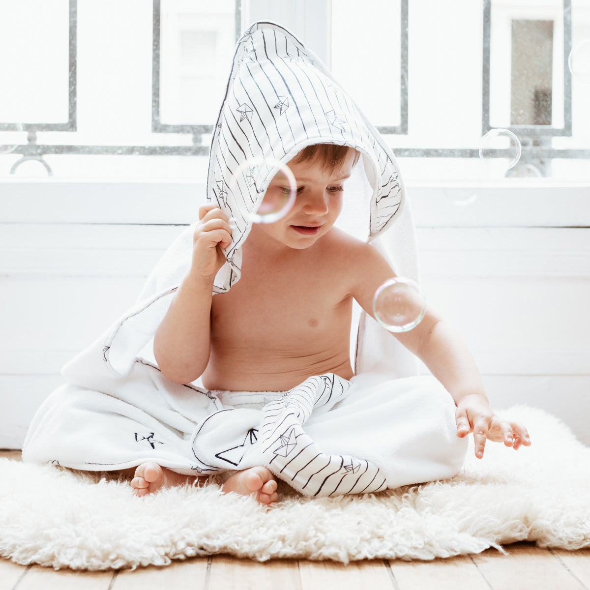 joone-la-cape-de-bain-b-b-imprim-e-cape-de-bain-100-coton-oeko-tex-faite-main image 2